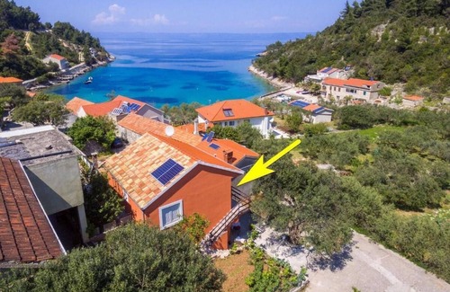 Cara House | Charming 3-bedroom house in Croatian nature with a view and right by the sea