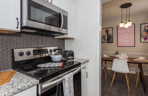 Kettering House | Charming 3-bedroom house in delightful Dayton with AC, WiFi