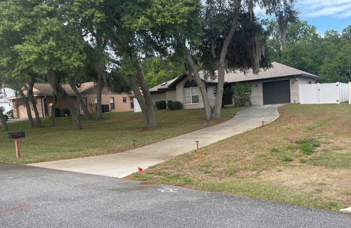 Ocala House | Charming 3-bedroom house with WiFi and AC in serene Ocala