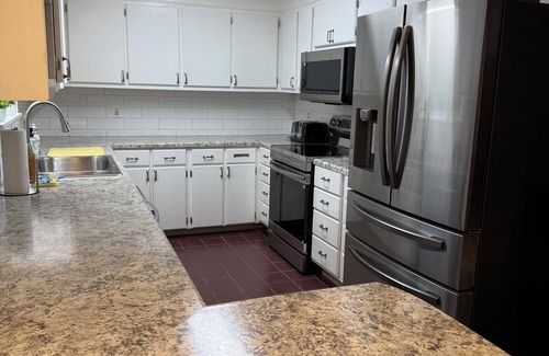 Oxford House | Charming 3-bedroom house 6 miles from downtown Oxford.