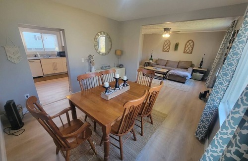 Ramsay House | Charming 3-bedroom house near snowmobile trails