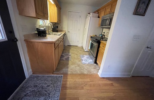 Sylva House | Charming 3-bedroom house with WiFi, AC near peaceful Sylva, Dillsboro and Casino