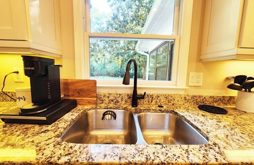 Tucker House | Charming 3-bedroom house in welcoming Tucker