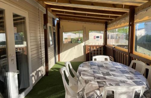 Les Mathes House | Charming 3-Bedroom Mobile Home in Les Mathes, France