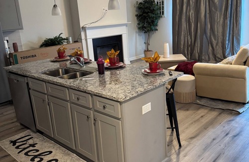 Lovejoy House | Charming 3-bedroom townhome with AC and WiFi in delightful Hampton