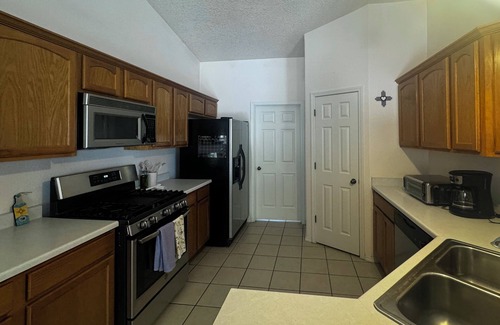 Albuquerque House | Charming 3-Bedroom Family-Friendly House in Albuquerque with Easy Commute