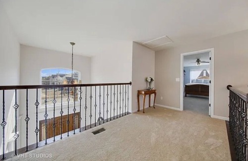 Bolingbrook House | Charming 3-bedroom house in lovely Bolingbrook with AC, WiFi