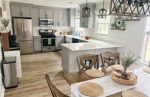 Fayetteville House | Charming 3-bedroom Fayetteville home ideal for long term stay