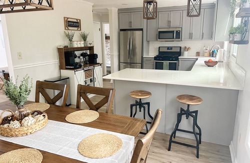 Fayetteville House | Charming 3-bedroom Fayetteville home ideal for long term stay