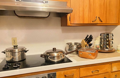 Granite Bay House | Charming 3-bedroom house in serene Granite Bay with AC, WiFi