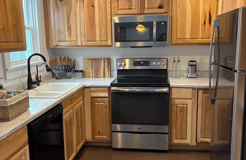 Haines Falls House | Charming 3-bedroom house in Haines Falls, near Kaaterskill Falls and campground!