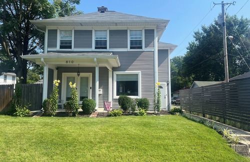 Mapleton/Fall Creek House | Charming 3-bedroom house in central Indianapolis