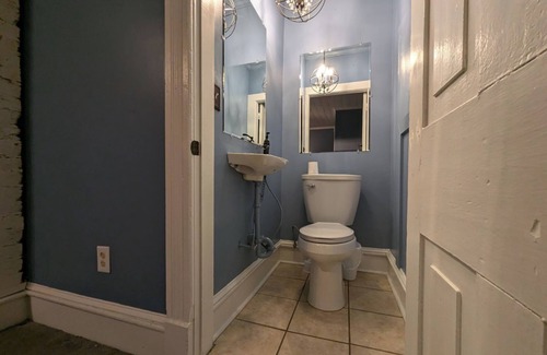 Jonesborough Other | Charming 3-bedroom farmhouse with AC, WiFi in Jonesborough