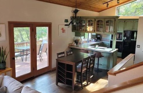 Kelseyville House | Charming 3 Bedroom Home with Lake & Mountain Views