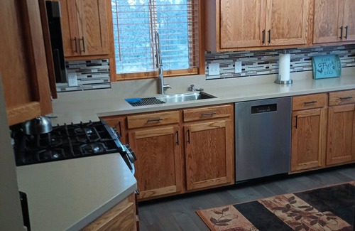 North Branch House | Charming 3-bedroom house in tranquil North Branch with AC