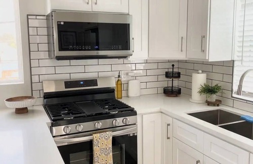 Port Hueneme House | Charming 3-bedroom house in Port Hueneme with WiFi