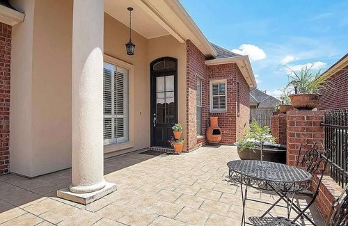 Prairieville House | Charming 3-bedroom house in Prairieville with AC