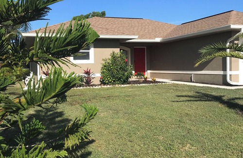Long Meadow House | Charming 3-bedroom house with heated pool WiFi and AC in serene Rotonda West