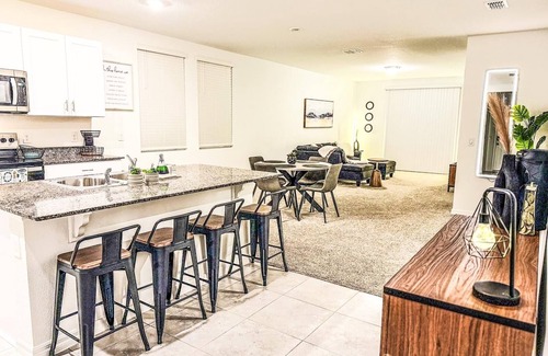 Winter Haven House | Charming 3-bedroom house with WiFi and AC in Winter Haven 5Mi Legoland