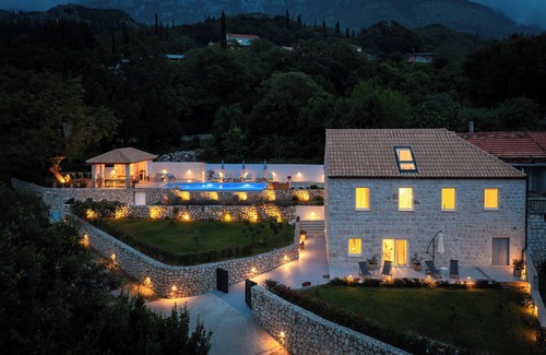 Zastolje Villa | Charming 3-bedroom Villa Emelie with fitness room, sauna and private pool