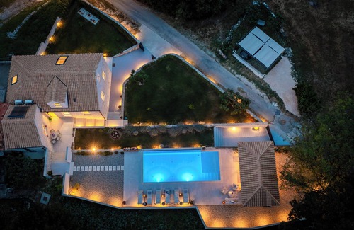 Zastolje Villa | Charming 3-bedroom Villa Emelie with fitness room, sauna and private pool