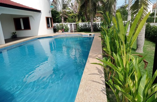 Hua Hin Villa | Charming 3-bedroom villa with WiFi, AC in superb Hua Hin