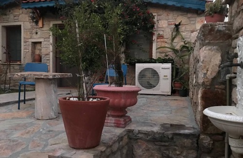 Emecik Villa | Charming 3-bedroom villa with WiFi and AC in DATÇA MUĞLA TURKEY