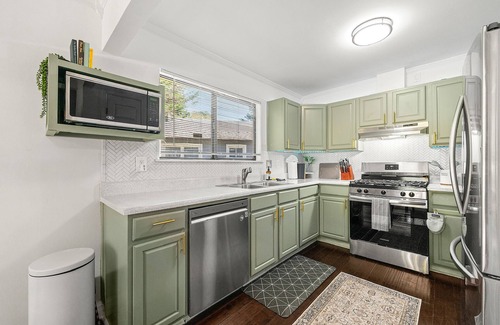 Duluth Other | Charming 3-bedrooms ranch house, 3 mins from Pleasant Hill