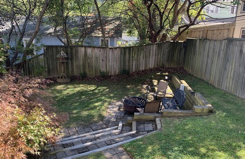 East End - Valley Street House | Charming 3 BR House in Downtown