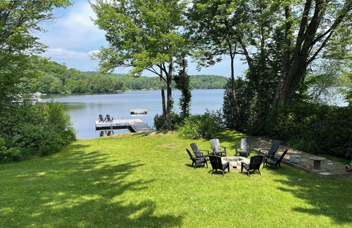 Stanstead Township Cottage | Charming 3-bedroom cottage in lovely Magog area with AC.