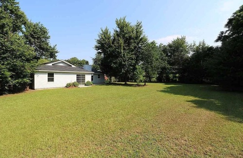 Warner Robins House | Charming 3bed 2bath retreat
