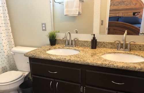 Southridge Village House | CHARMING 3BR/2BA HOME POOL, HOT TUB, AND MOUNTAIN VIEW