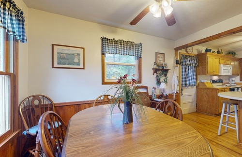 Scaly Mountain House | Charming 3BR home in Scaly Mountain with a full kitchen and high speed internet