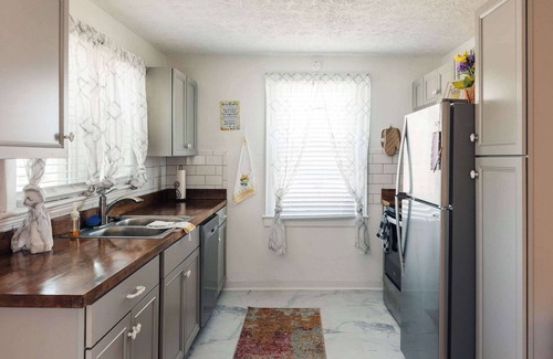 Bristol House | Charming 3BR Home with Hot Tub in Bristol
