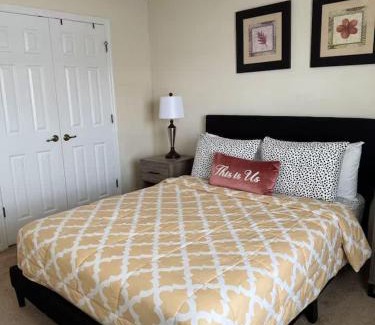 Bellavida House | Charming 3BR Resort Townhome with Pool & BBQ Area