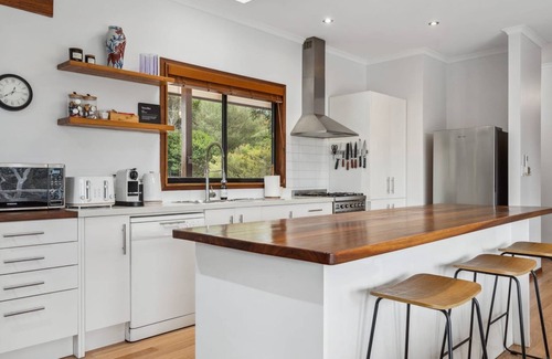 Mount Victoria House | Charming 4 Bed Home in Mount Victoria