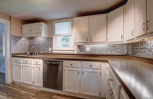 Mottville Apartment | Charming 4 Bed Home in Skaneateles