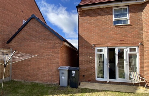 Grantham House | Charming 4-Bed House in Grantham