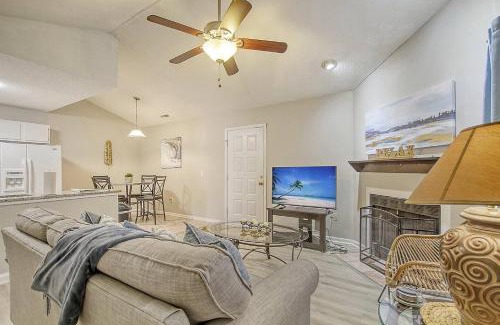 North Charleston House | Charming 4-bed Retreat Central Location!