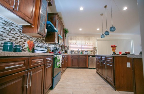 South Mountain House | Charming 4 Bedroom, 2 Bathroom house in Phoenix
