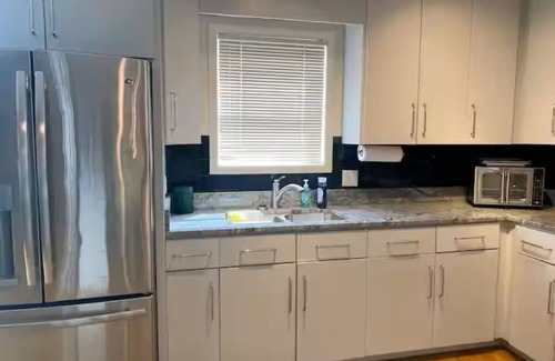 Florence Condo | Charming 4-bedroom condo with WiFi, AC in fabulous Florence Downtown