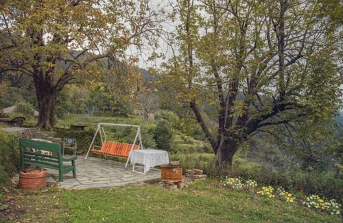 Taradevi Cottage | Charming 4-Bedroom Cottage in a Tranquil Setting