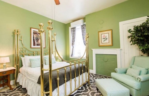 Gap Other | Charming 4-bedroom farmhouse with WiFi, AC in welcoming Gap