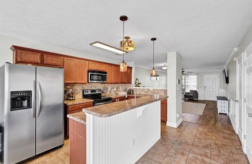 Buechel House | Charming 4-bedroom house with WiFi and AC in fabulous Louisville