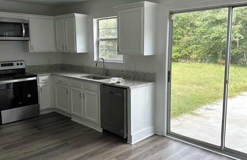 Huntcliff House | Charming 4-bedroom house with AC and WiFi in amazing Columbia