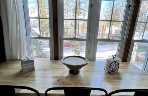 Franklin House | Charming 4-bedroom house with WiFi, AC in welcoming Franklin