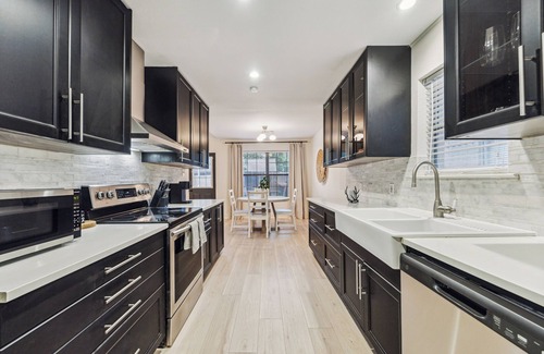 Richmond House | Charming 4-bedroom house with AC, WiFi in marvelous Richmond