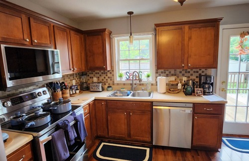 Landis House | Charming 4-bedroom house in Landis within 34 miles outside of Charlotte NC