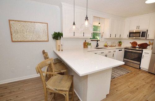 Milton House | Charming 4-bedroom house with fireplace and WiFi, in convenient Pace, FL