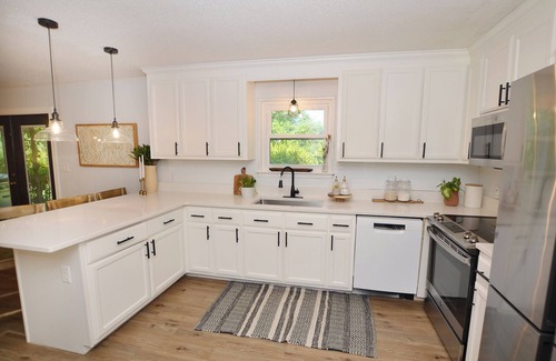 Milton House | Charming 4-bedroom house with fireplace and WiFi, in convenient Pace, FL